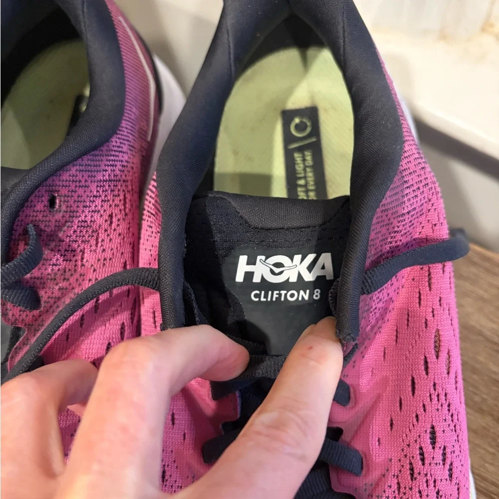LIKE NEW Hoka Clifton 8.5 b Color Blue Graphite/ Ibis Rose - Picture 3 of 11
